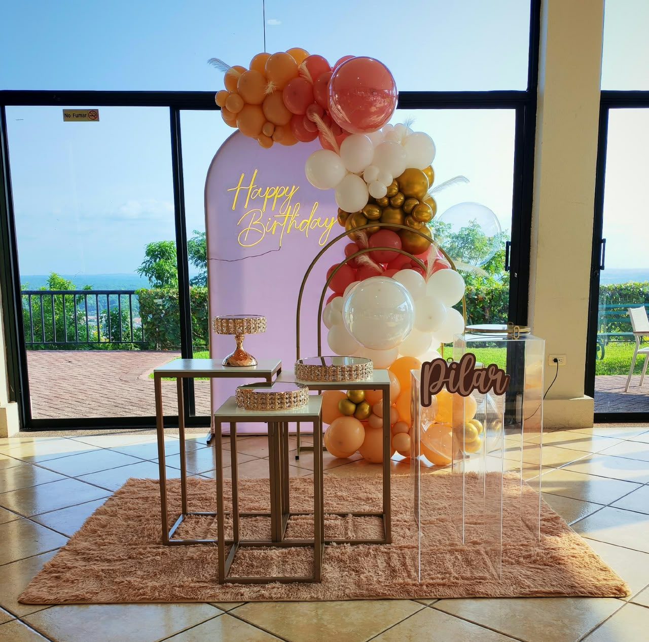 Elegante rosa y dorado · Pilar